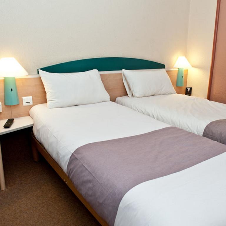 Egg Hotel Gonesse Zewnętrze zdjęcie