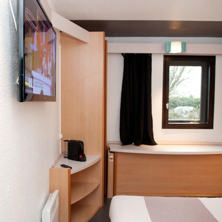 Egg Hotel Gonesse Zewnętrze zdjęcie