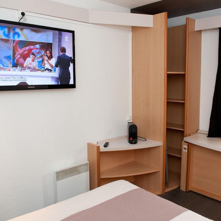 Egg Hotel Gonesse Zewnętrze zdjęcie